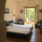 Lägenhet Mealos Skyros