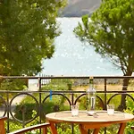 Mealos Apartment Skyros