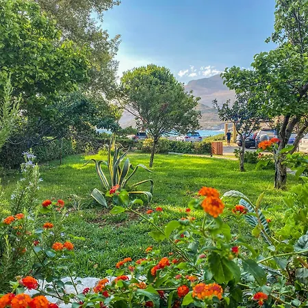 Apartment Mealos Skyros