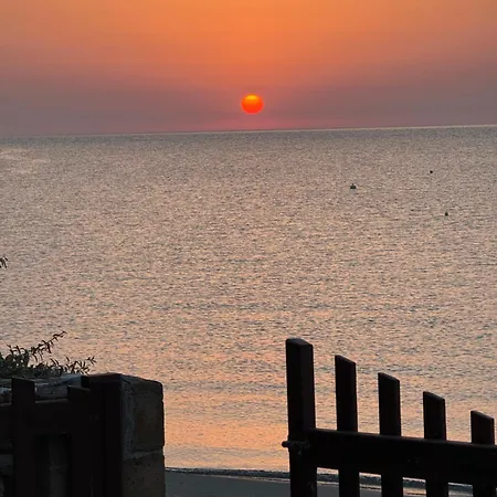 Mealos Lägenhet Skyros