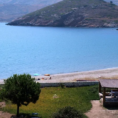 Apartament Mealos