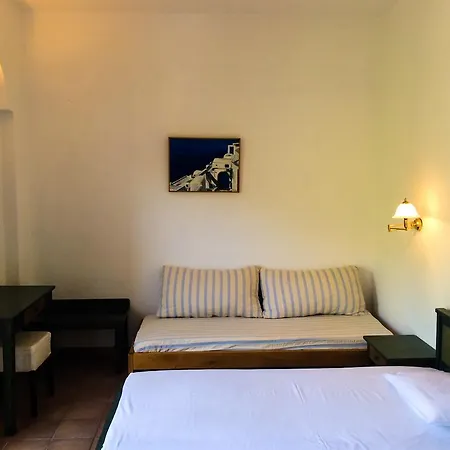 Apartment Mealos Skyros