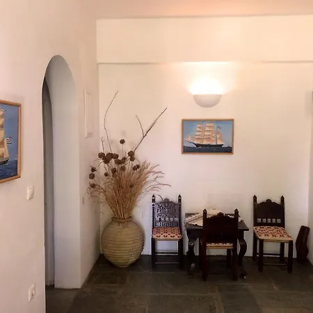 Apartament Mealos *